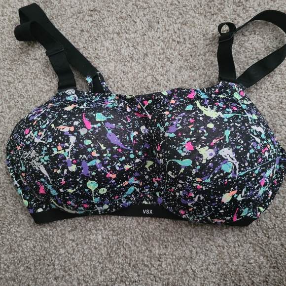 Victoria's Secret Other - VSX Sports Bra "like new" 36D